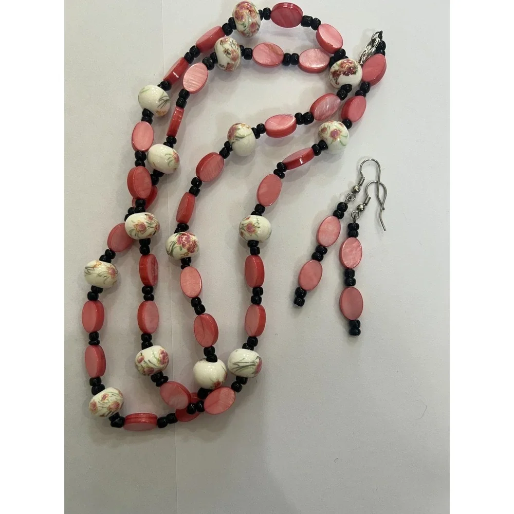Vintage Floral Ceramic Bead Necklace & Earrings Set Pink Roses Black 28